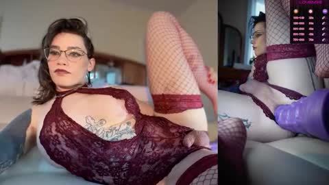 Snapshot of lena_vesper chatting on 10.03.25 Lena Vesper online show from 10.03.25