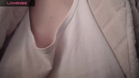 lenagolden online show from 02.21.25