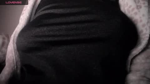 Snapshot of lenagolden chatting on 02.12.26 lenagolden online show from 02.12.26