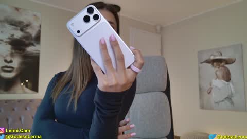 Snapshot of lenna_godess chatting on 02.13.26 Lenna Goddess online show from 02.13.26