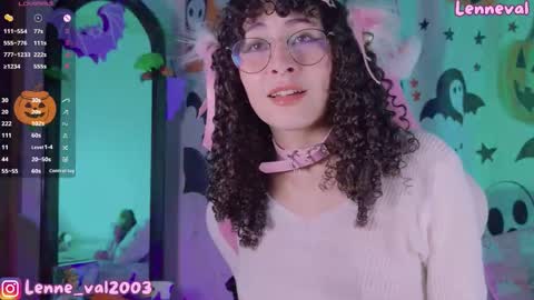 Snapshot of lenneval chatting on 10.28.25 Val online show from 10.28.25