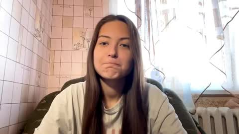 Hellomy name is Natalyits my first day here nice to meet you Give me 50 thumbs ups online show from 04.22.26