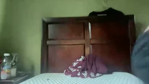 Snapshot of lennyhenny2024 chatting on 11.10.25 lenny online show from 11.10.25