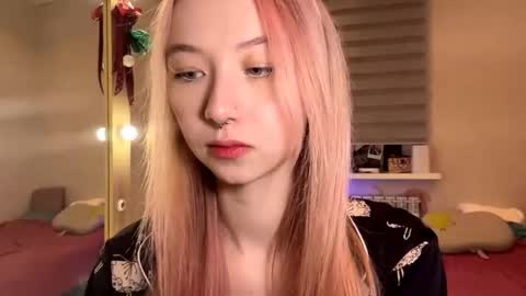 Snapshot of lenorehandelsman chatting on 02.14.26 Tagami online show from 02.14.26