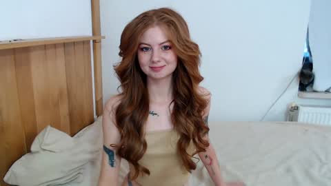 Snapshot of leo_and_lori chatting on 12.25.24 Leo and Lori online show from 12.25.24