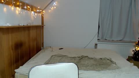 Snapshot of leo_and_lori chatting on 01.13.25 Leo and Lori online show from 01.13.25