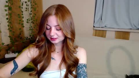 Snapshot of leo_and_lori chatting on 10.18.25 Leo and Lori online show from 10.18.25