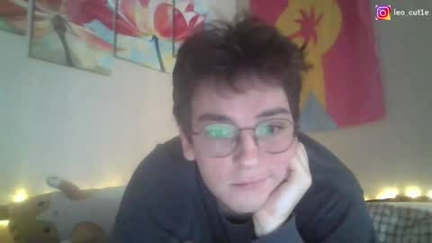 leo_cutie online show from 04.11.26