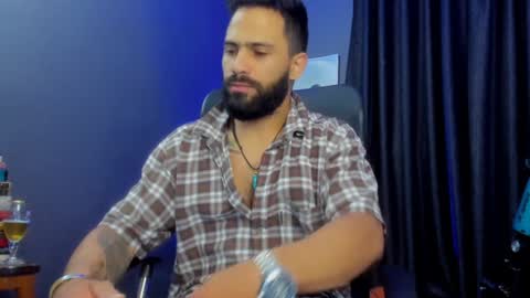 Snapshot of leo_diaz01 chatting on 01.12.25 Leo Diaz online show from 01.12.25