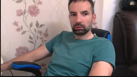 Snapshot of leo_gianni chatting on 06.15.26 Leo Gianni online show from 06.15.26