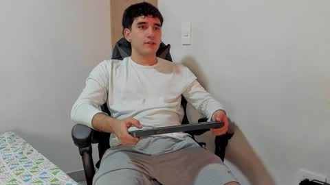 Leo Jones online show from 12.06.24