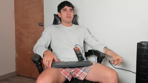 Snapshot of leo_jones389 chatting on 02.03.26 Leo Jones online show from 02.03.26