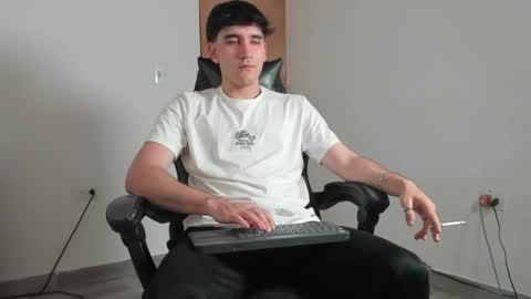 Leo Jones online show from 04.04.26