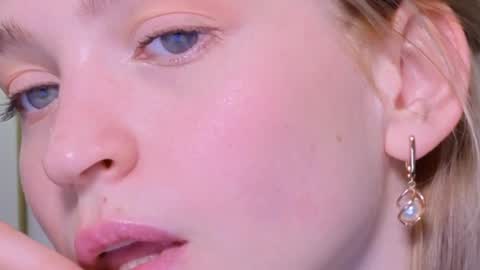 Snapshot of leo_lulu chatting on 12.03.24 Ashly online show from 12.03.24