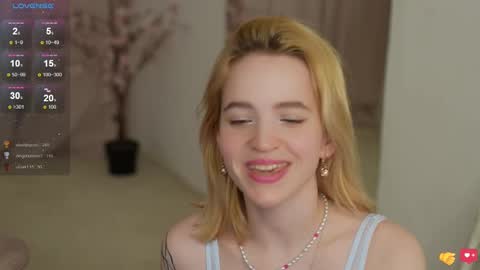 Snapshot of leo_lulu chatting on 02.09.25 Ashly online show from 02.09.25