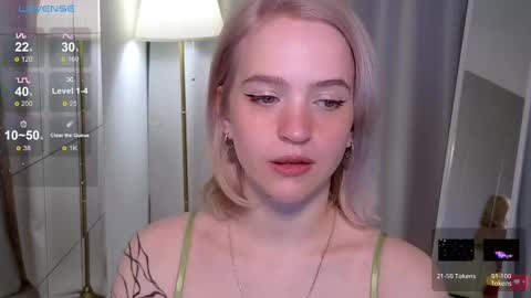 Snapshot of leo_lulu chatting on 03.04.25 Ashly online show from 03.04.25