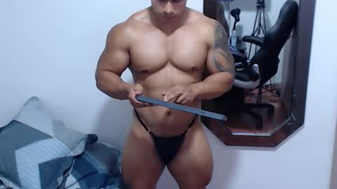 Snapshot of leo_muscleboy chatting on 02.19.26 Leo online show from 02.19.26