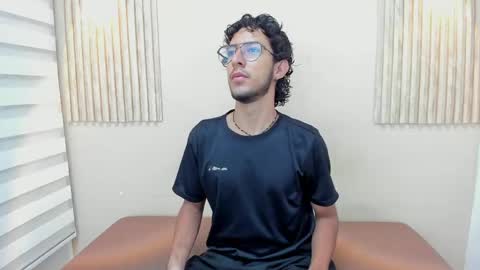 Snapshot of leo_sanz6 chatting on 05.25.26 LEO online show from 05.25.26