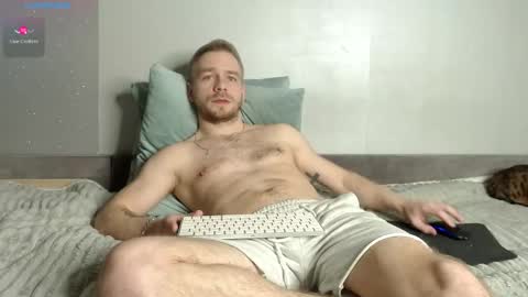 leo_stephens online show from 11.22.25