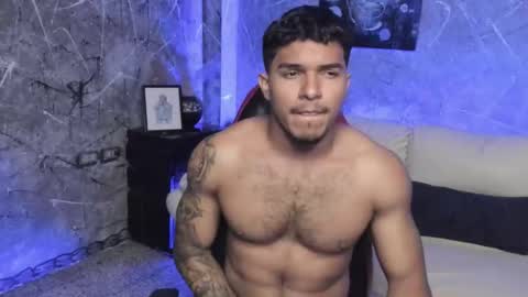 Snapshot of leo_taro chatting on 10.13.25 Leo independent model online show from 10.13.25