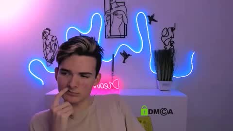 leo_valor online show from 12.19.25