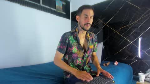 Snapshot of leo_vesper chatting on 04.04.26 leo vesper online show from 04.04.26