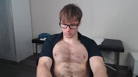 Snapshot of leoackerman chatting on 11.04.25 leoackerman online show from 11.04.25