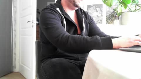 Leofromsweden online show from 02.11.26