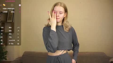 Hello Im Roxy Im just starting my journey here so lets get acquainted online show from 02.18.26