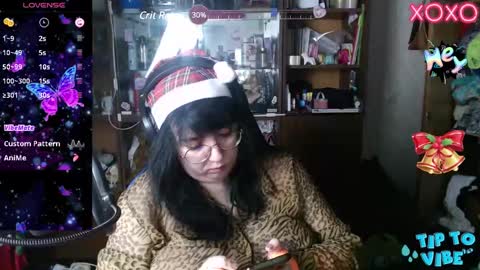 Snapshot of leona_harrison chatting on 12.23.24 Leona Harrison online show from 12.23.24