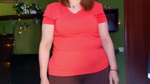 Snapshot of leona_tracie chatting on 02.13.26 Leona tracie online show from 02.13.26