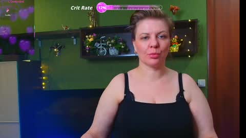 Snapshot of leona_tracie chatting on 04.23.26 Leona tracie online show from 04.23.26
