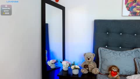 LUCY online show from 01.09.25