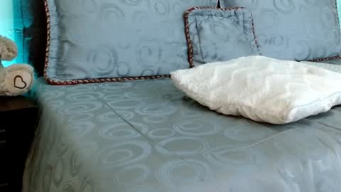 LUCY online show from 01.29.25