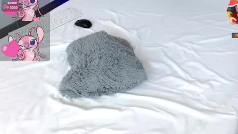 LUCY online show from 02.22.25