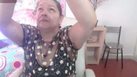 leonela   online show from 03.02.25