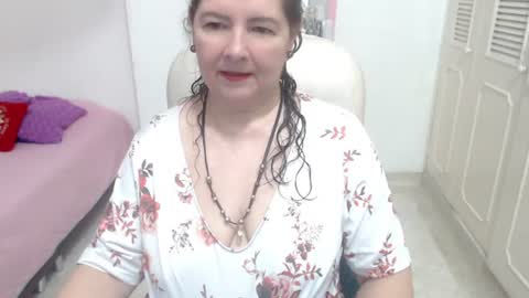 Snapshot of leonela_69 chatting on 06.30.26 leonela online show from 06.30.26
