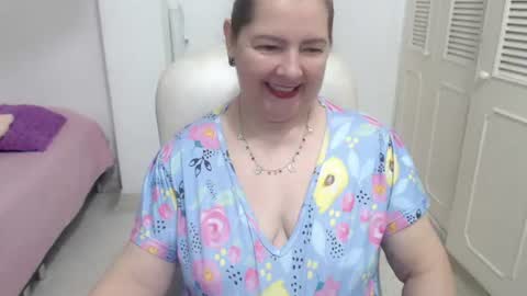 Snapshot of leonela_69 chatting on 07.02.26 leonela online show from 07.02.26