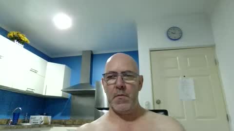 leonew71 online show from 10.05.25