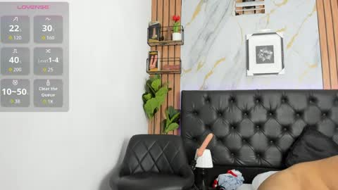 leonferoz7 online show from 04.11.26