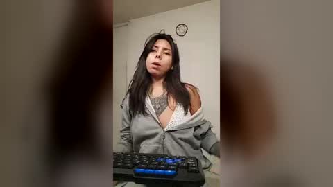leonorfox online show from 07.05.26