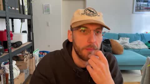 Leon online show from 03.23.26