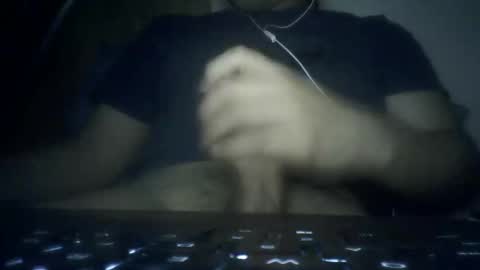 Snapshot of leoonel_95 chatting on 04.11.26 leoonel_95 online show from 04.11.26