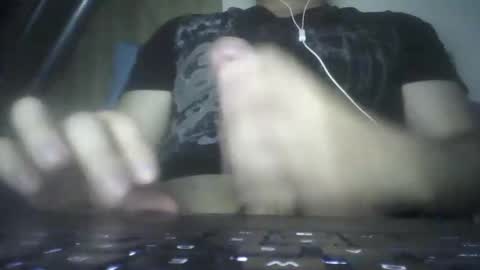 Snapshot of leoonel_95 chatting on 05.12.26 leoonel_95 online show from 05.12.26