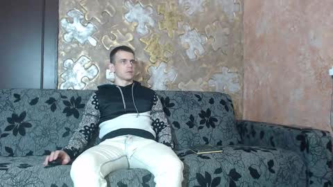 Snapshot of leoroman chatting on 10.23.25 leoroman online show from 10.23.25