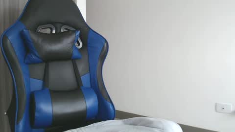 Snapshot of leostorm25 chatting on 10.11.25 leostorm25 online show from 10.11.25