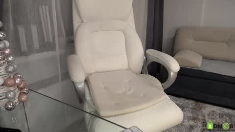 Snapshot of leraooook chatting on 01.07.25 Lera online show from 01.07.25