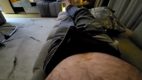 Snapshot of leschatons22 chatting on 05.18.26 Chaton online show from 05.18.26
