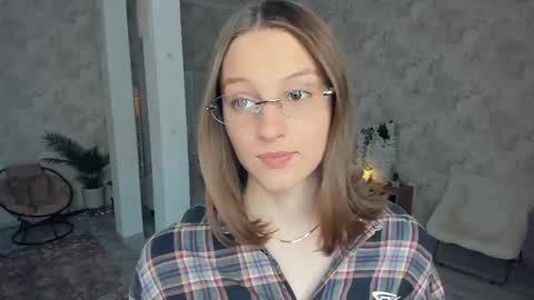 Snapshot of lesigrace chatting on 03.08.26 Sanem online show from 03.08.26