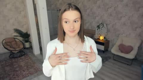 Snapshot of lesigrace chatting on 04.13.26 Sanem online show from 04.13.26